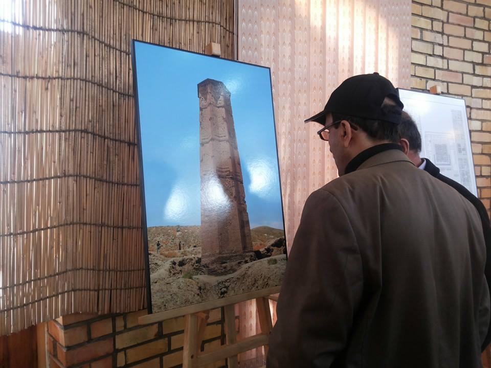 Ghazni minarets on display in Balkh in photos