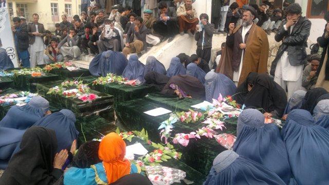اقارب نامزد مقتول شوراى ولايتى سرپُل مظاهره نمودند