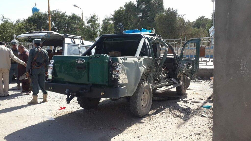 4 local police injured in Balkh roadside bombing