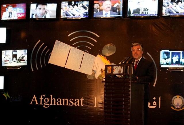 قانونى: ازسو‌ء استفاده ها درخدمات انترنتى و تيليفونى بايد جلوگيرى شود