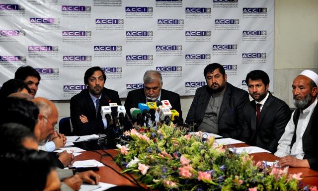 ”حکومت به مناسبت حادثه بدخشان سه روز عزاى ملى اعلام کند “