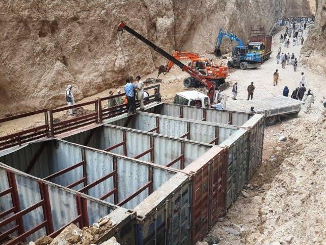 د کابل – مزار موقتي لاره نن پرانيستل کېږي