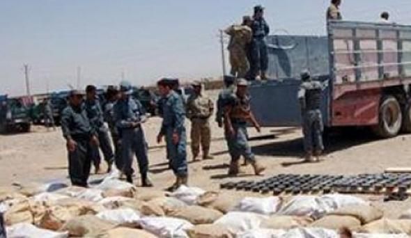 سه تن با١٤٢ کيلوگرام موادمخدر دستگير شد