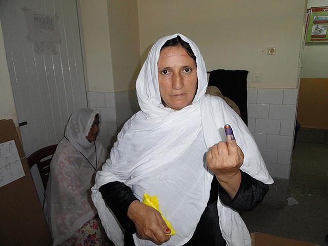 Woman voter in Sorubi