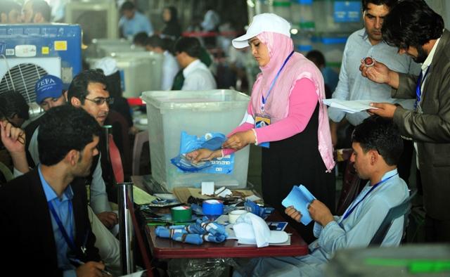 Slow-paced vote audit may deepen crisis: analysts