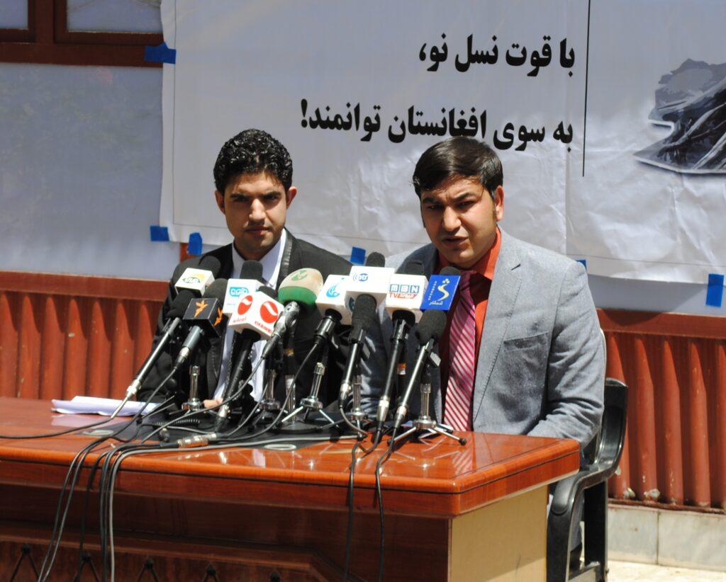 “نامزدان در عملکرد شان منافع ملی و اصول دموکراسی را در نظر بگیرند”