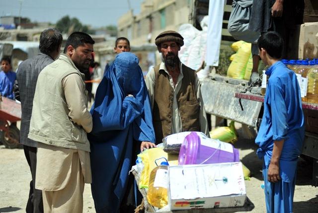 Food stuff distributed to displaced families in Kabul