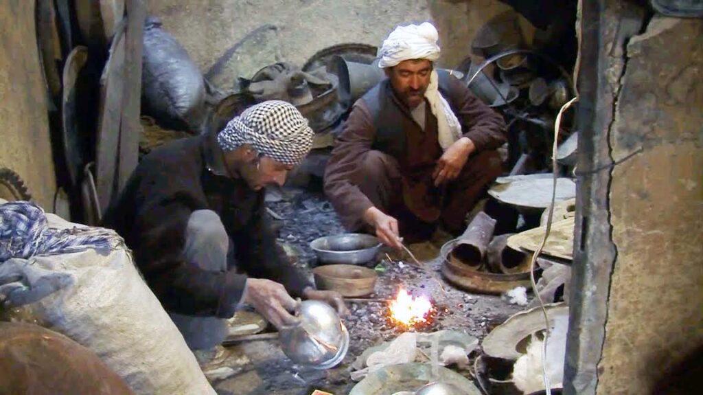 بلخ کې د مسي لوښو کارېدنه مخ په ورکېدو ده