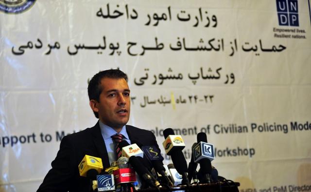 نيروهاى امنيتى با آى اس آى پاکستان مستقيماً در جنگ است