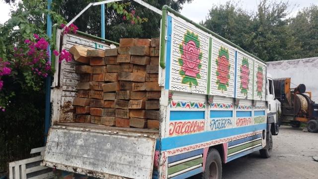 Police aiding timber smugglers: Governor