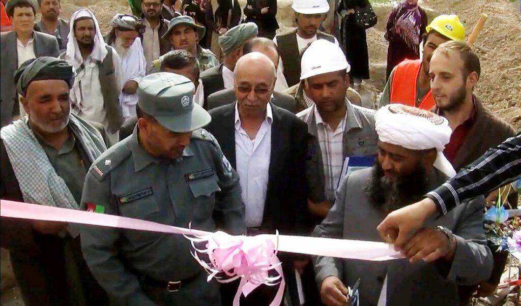 مزار کې د يوه روزنيز مرکز د جوړېدو د بنسټ ډبره کېښودل شوه