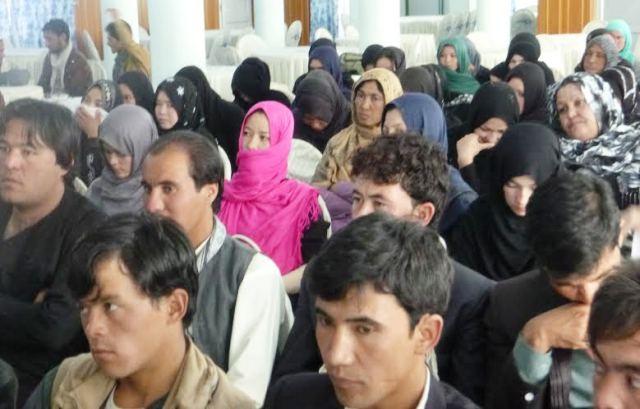 نوی حکومت دې ځوانانو ته کاري زمينې برابرې کړي