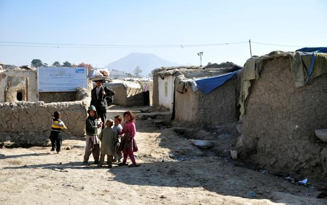 کمپ مهاجرين چهارراهى قنبر، کابل