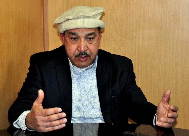 “سروده هاى پژواک، جوانان را به وطن دوستى دعوت میکند”