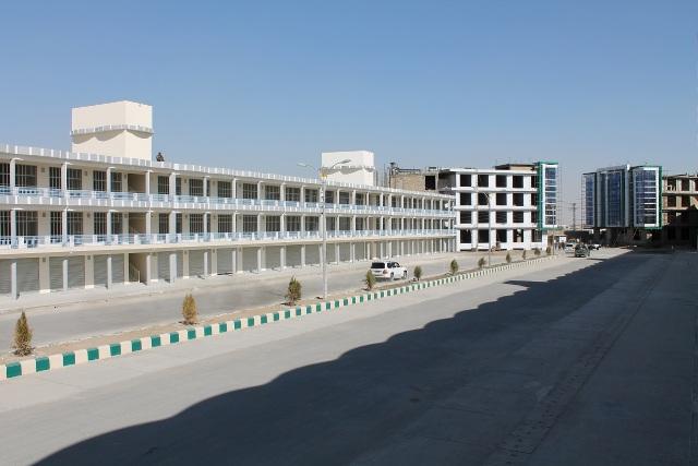 په کندهار کې د هېواد په کچه د لندې مېوې لوى مارکېټ پرانيستل شو