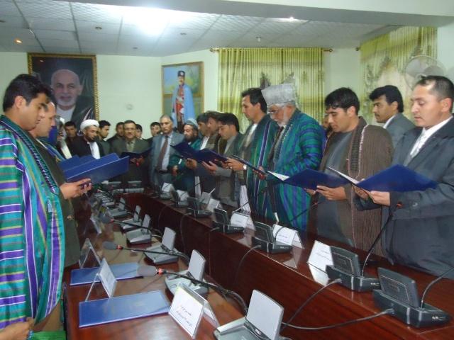 Members of provincial councils sworn in