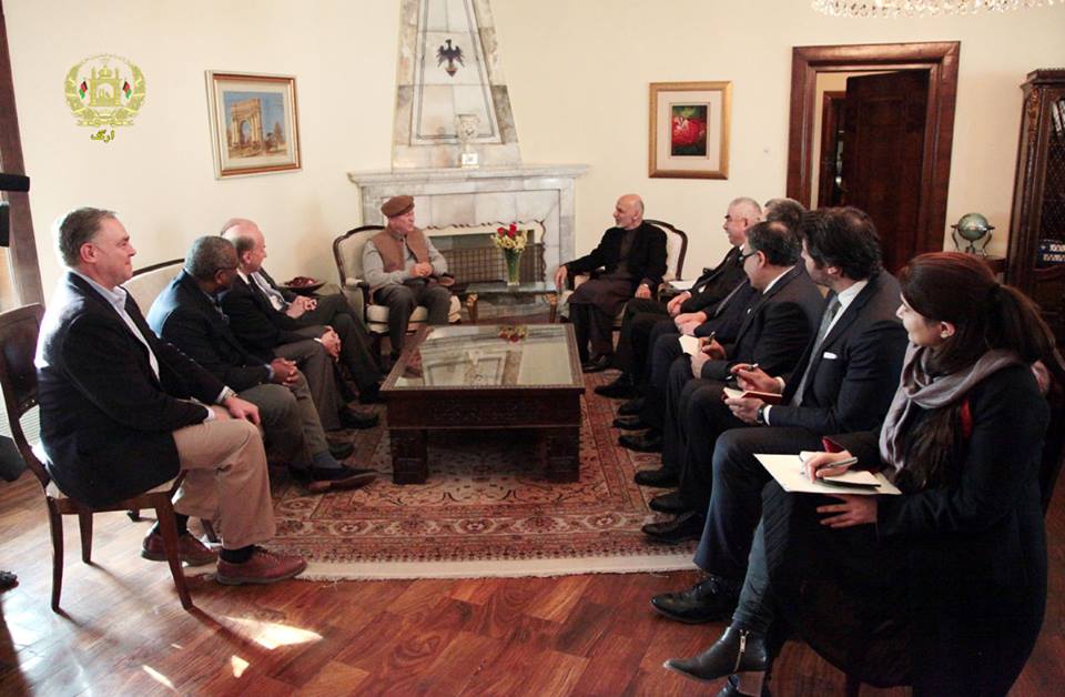 US senators support Ghani government