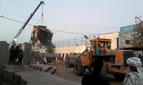 Security barricades removed in Farah