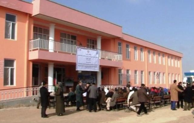 بلخ کې ٤٠ سلنه ښوونځي ودانۍ نه لري