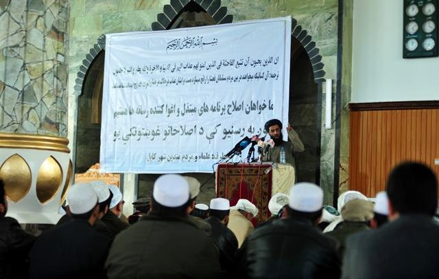 “حکومت مانع نشر برنامه هاى مبتذل رسانه يى گردد”