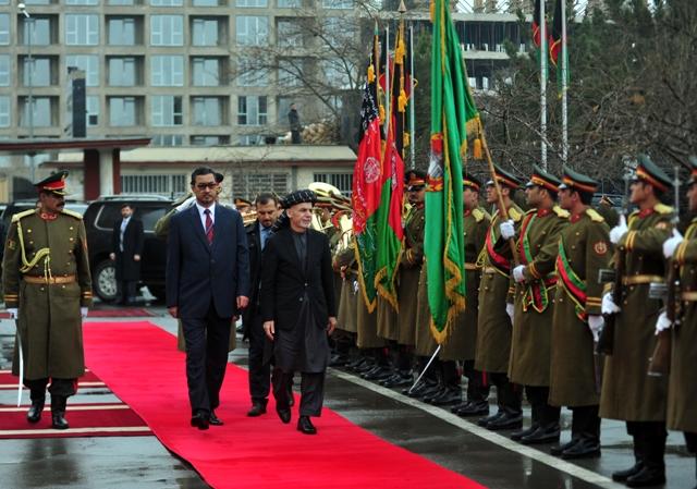 Ghani stresses focus on stabilising border provinces