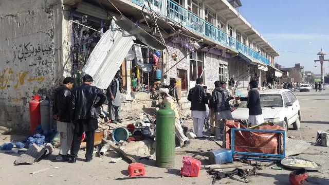 Gas cylinder explosion leaves 1 dead, 10 wounded