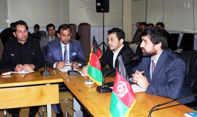 غورځنگ: در بسیاری موارد با شوراهای ولایتی به موافقه رسیدیم