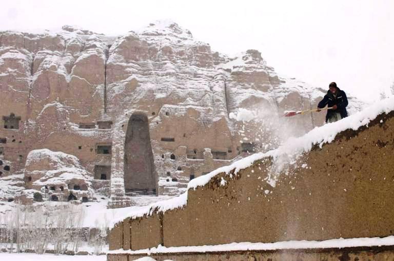 Heavy snowfall multiplies Bamyan residents problems