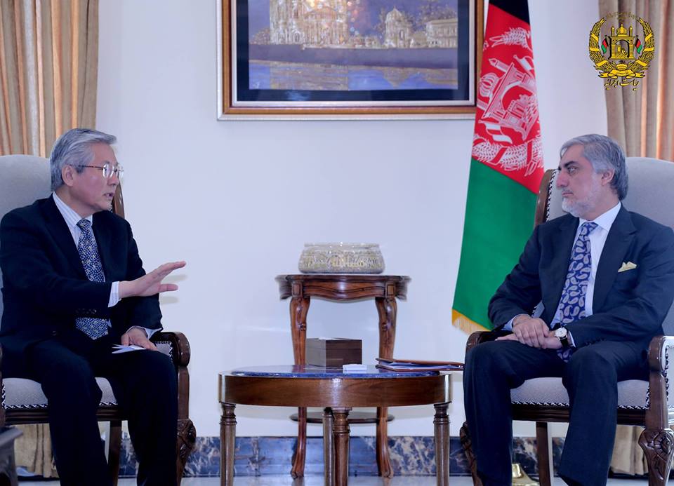 “روند صلح با مشوره و توافق جمعی حکومت و مردم صورت گيرد”