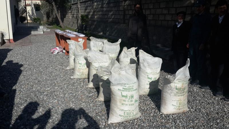 Badakhshan police seize chemical, acid from truck
