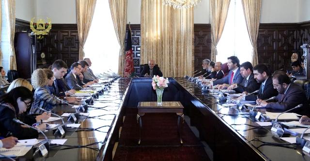 رييس جمهور: يکی از اولويت های ما توانمند سازی شهروندان است