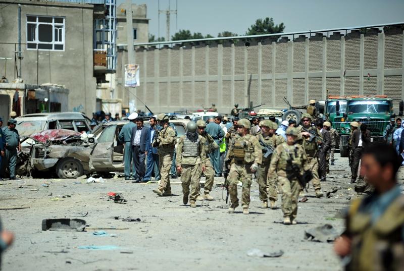 حمله انتحارى، سرميدان هوايى، کابل
