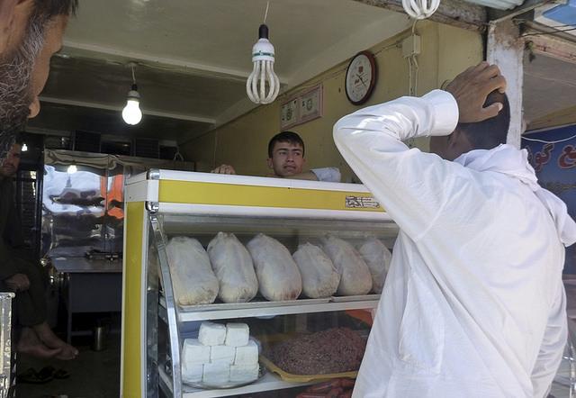 Nimroz rejects above 78 tons of imported chicken meat