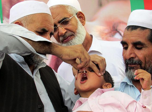 Afghan refugee children to be vaccinated against polio