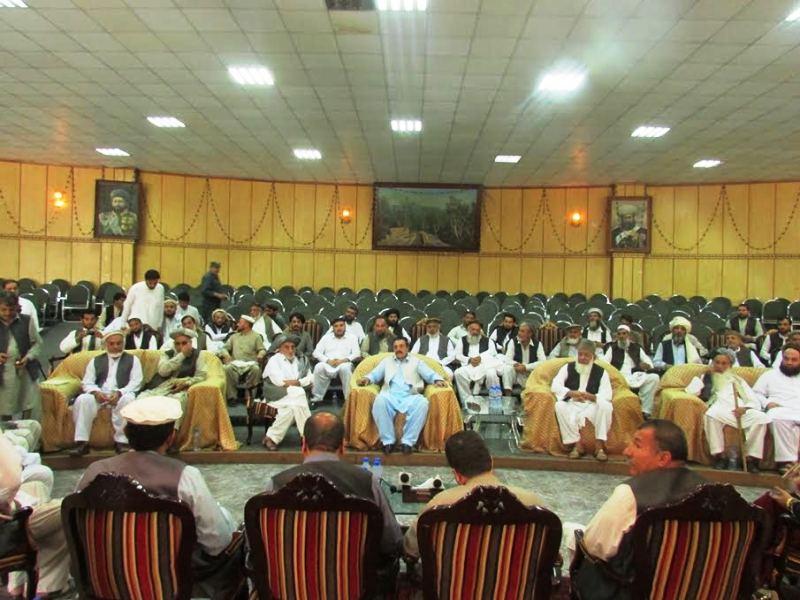 High peace committee urges Taliban to resume talks