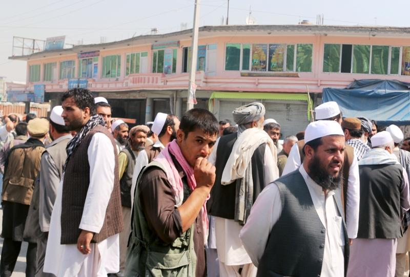 400 traders leave Kunduz for security reasons