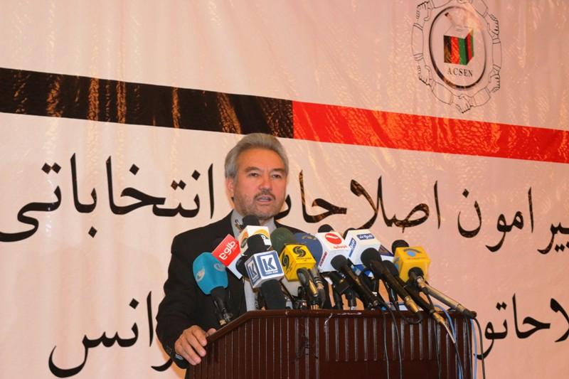 اکسین: بستۀ پیشنهادی کمیسیون اصلاحات انتخاباتی به حکومت، ناقص است