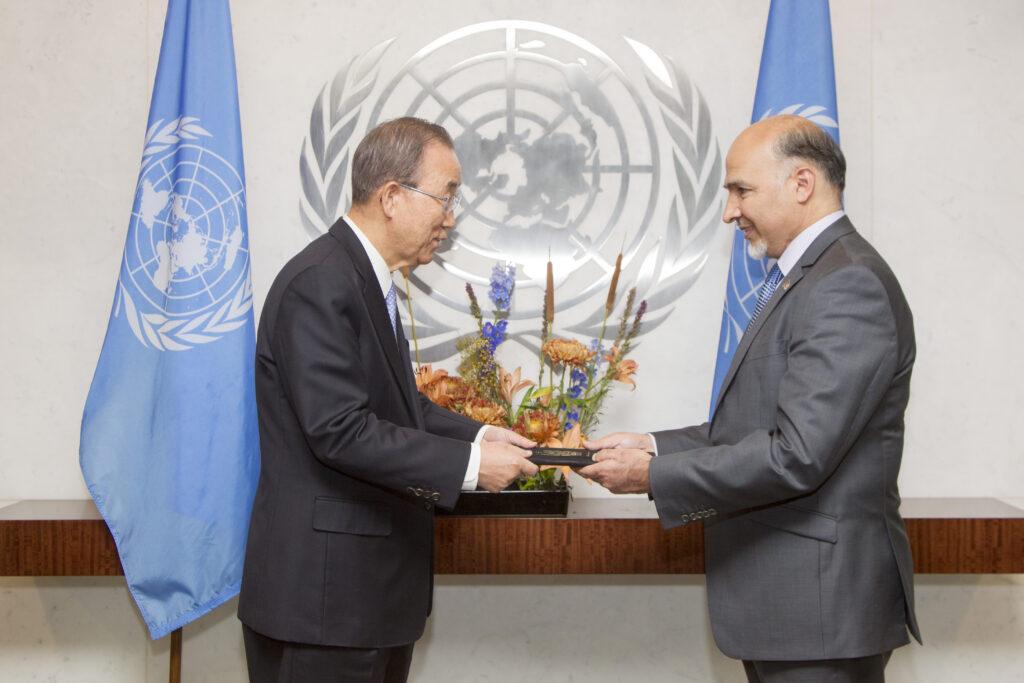 Ambassador Saikal presents credentials to UN chief