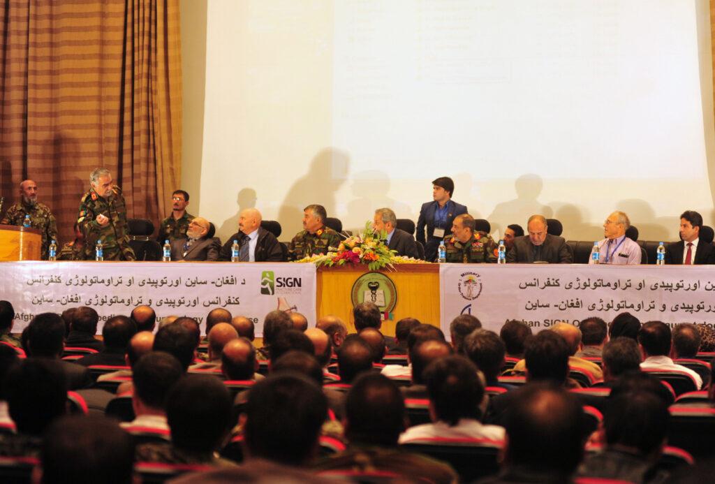 براى ١٦٠  داکتر استخوان استفاده از دو آله طبى آموزش داده مى شود