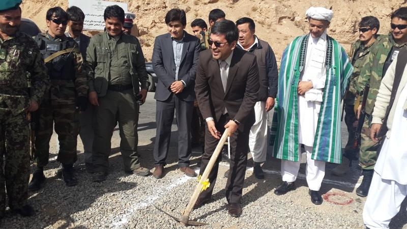 در باميان دروازه “سارک” ساخته ميشود