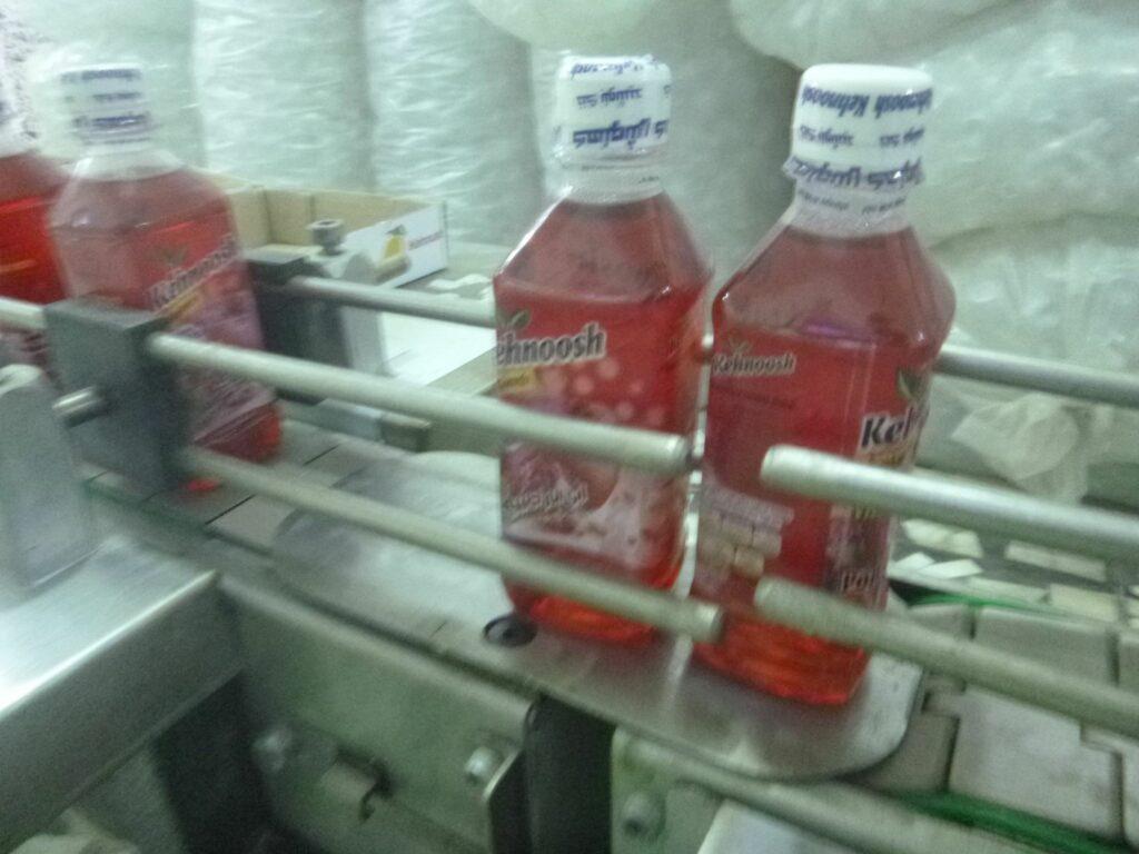 نخستين فابريکۀ آب ميوه و معدنى در نيمروز فعال شد