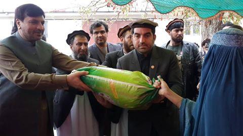 لغمان کې له سلګونو زلزله ځپلو کورنيو سره مرستې وشوې