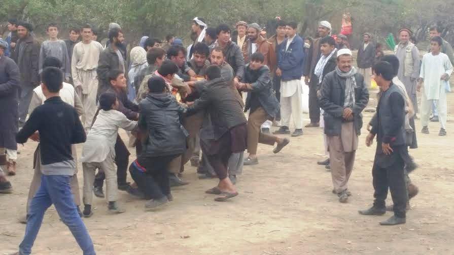 Takhar quake-hit families say their aid looted