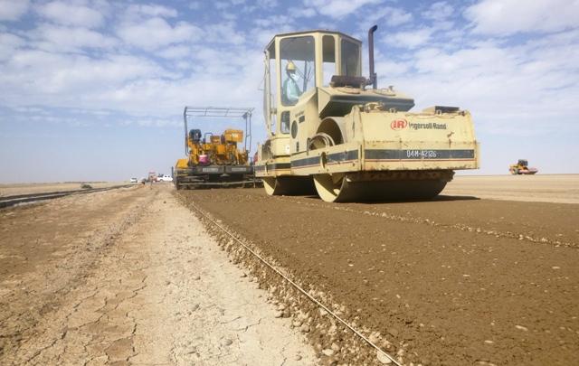 کارساخت ميدان هوايى جديد نيمروز آغاز شد