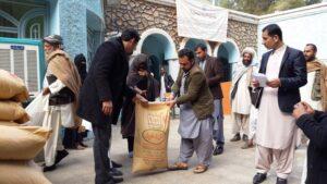 Growers get wheat seed; work on 4 projects launched