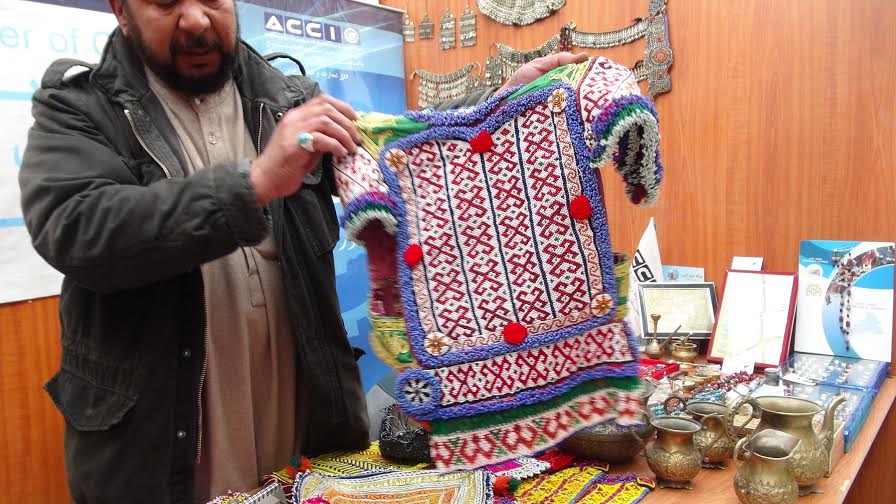 Impoverished Ghazni women seek market for handicrafts
