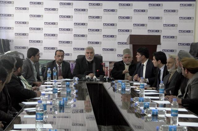 “هند اجازه نميدهد که سيب افغانستان از طريق بندر واگه وارد آن کشور شود”