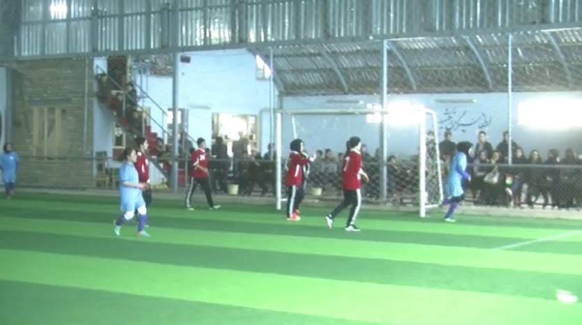 په بلخ کې د نجونو د فوټبال سيالۍ پيل شوې