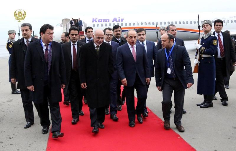 President Ghani arrives to red-carpet welcome in Baku