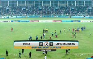 Afghan footballers return home to rousing welcome